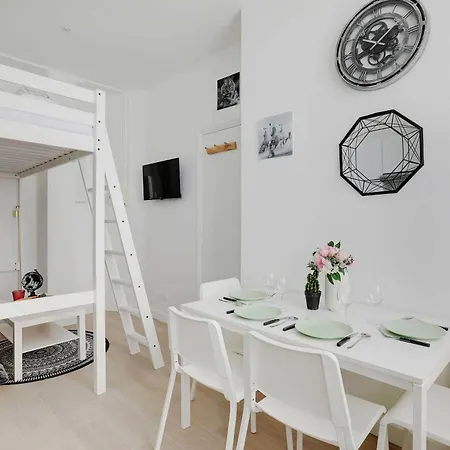 Cosy Apartment In Batignolles Guy Mocquet Apartment